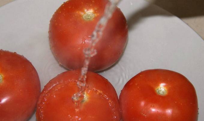 Кабачковая икра с помидорами