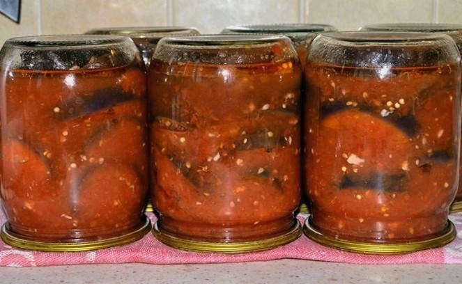 Заготовка из баклажанов — Тещин язык с чесноком и томатной пастой или соком