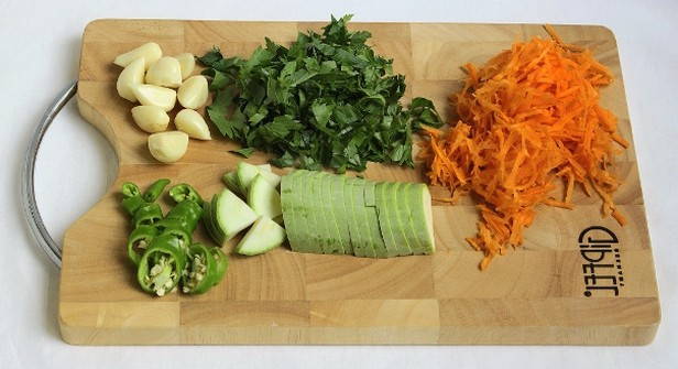 Салат из кабачков, моркови и чеснока