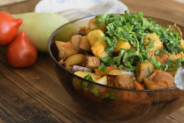 Рагу с баклажанами и картофелем и мясом - простой рецепт с пошаговыми фото