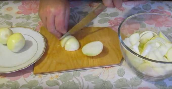 Салат “Десятка” из баклажанов на зиму – простой и вкусный рецепт, как приготовить пошагово