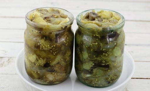 Салат из баклажанов и грибов на зиму