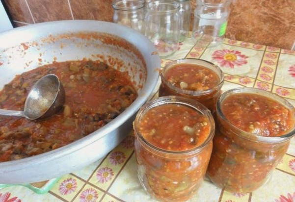 Маринованные опята в томатном соусе