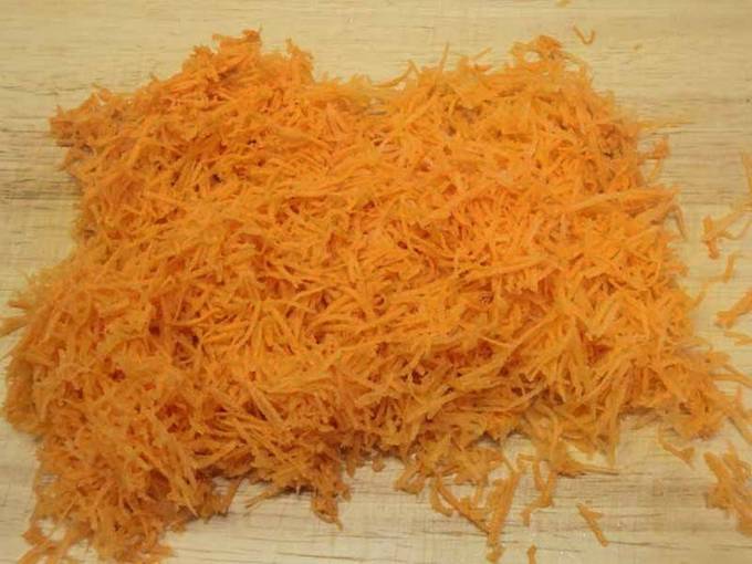 Морковно-творожная запеканка с манкой в духовке