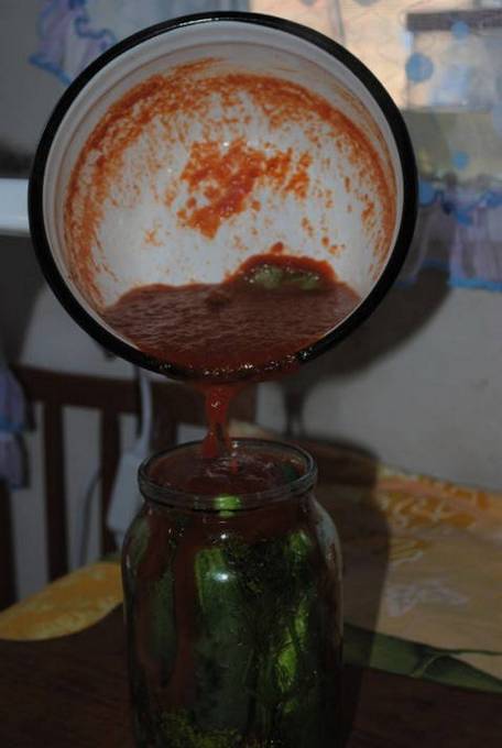 Огурцы в томатном соке без уксуса