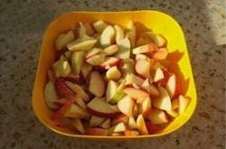 Варенье из слив и яблок в мультиварке