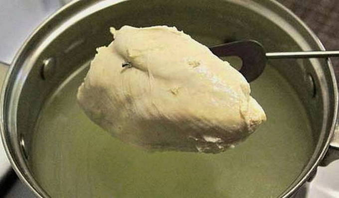 Жульен с курицей и грибами со сметаной в тарталетках