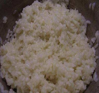 Творожно-рисовая запеканка с изюмом