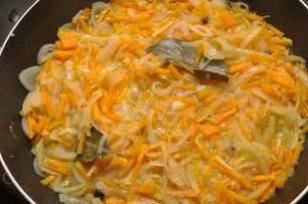 Горбуша в маринаде с морковью и луком