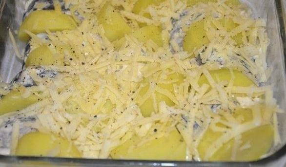 Горбуша с картошкой и сыром в духовке