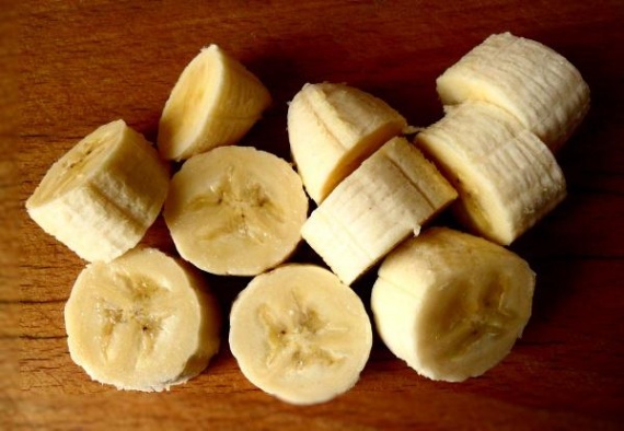 Банановые оладьи без молока