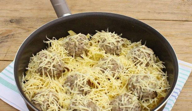 Рецепт макарон «гнезда с фаршем» на сковороде