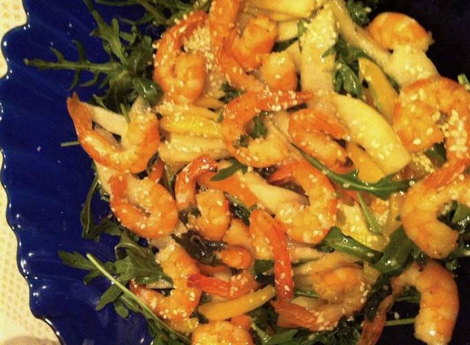 10 невероятно аппетитных салатов с креветками