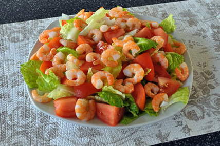 Греческий салат с креветками и листовым салатом – пошаговый рецепт приготовления с фото