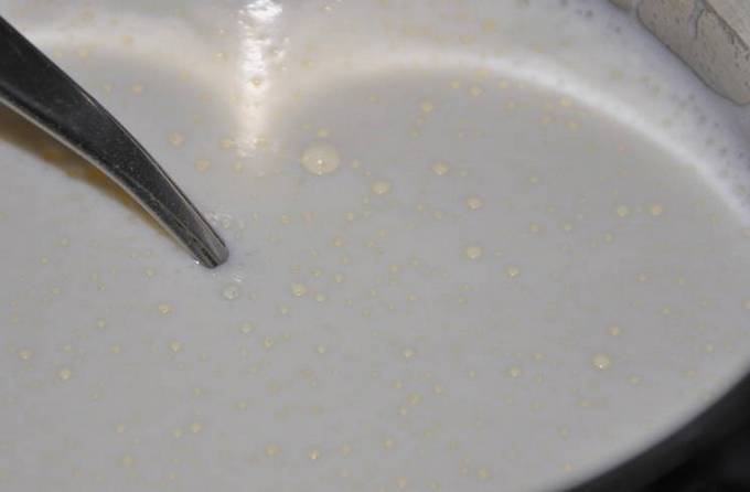 Заварной крем из молока для медового торта