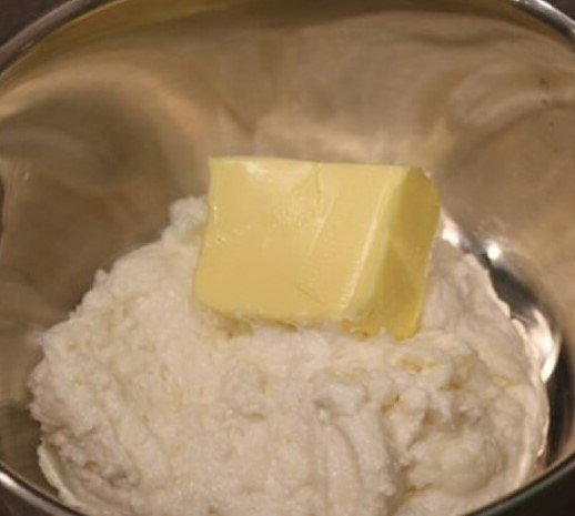Крем с плавленым сыром для торта