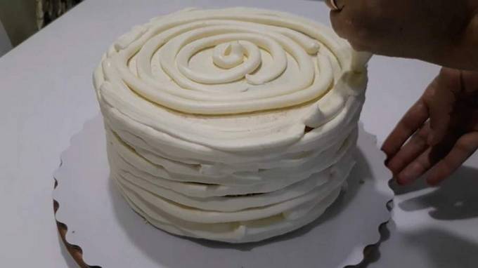 Крем чиз для выравнивания торта со сливочным маслом