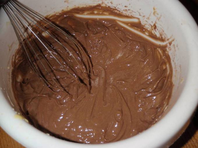 Шоколадный заварной крем для бисквитного торта