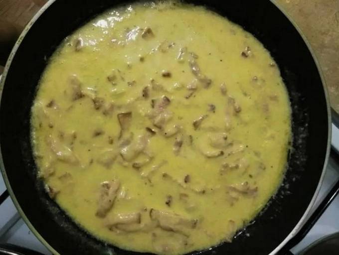 Паста карбонара с беконом без сливок - классический рецепт