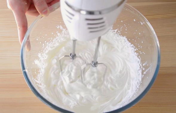 Сливочно-йогуртовый крем для бисквитного торта
