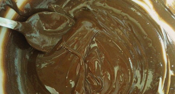Шоколадный крем чиз на сливках для торта