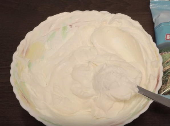 сметанный крем для торта рецепт с сахаром густой в домашних условиях | Дзен