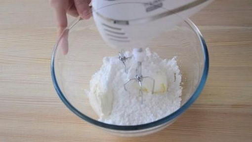 Крем для торта из творожного сыра и 33% сливок