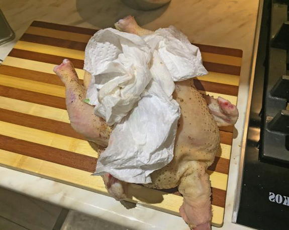 Цыпленок табака целиком в духовке