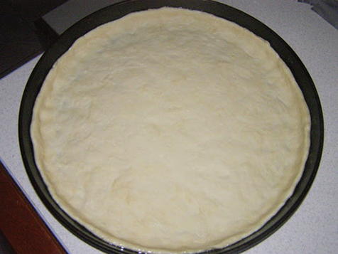 Дрожжевое тесто для пиццы в хлебопечке