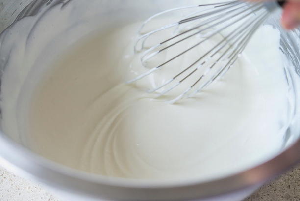 Йогуртовый крем с желатином для торта