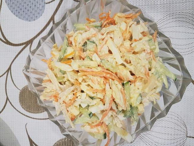Салат с копченой курицей, корейской морковью и огурцом - 7 пошаговых фото в рецепте