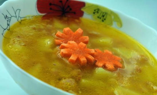 Гороховый суп с копчеными крылышками — рецепт с фото
