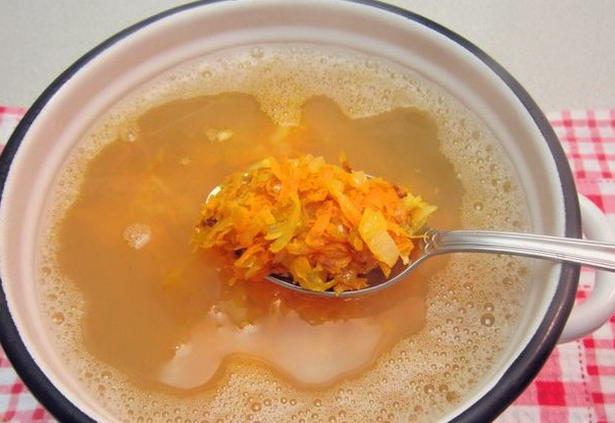 Гороховый суп в блендере с копченой курицей