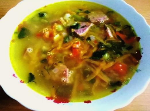 Гороховый суп с варено-копченой колбасой