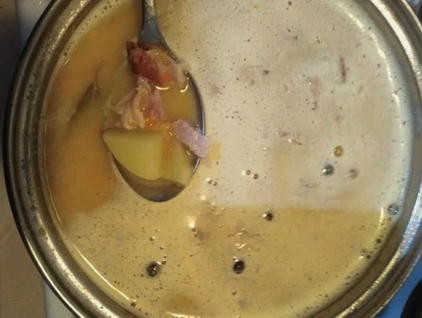 Гороховый суп с копченым куриным окороком