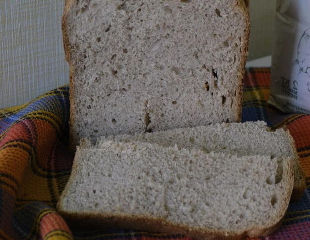 Хлеб на пшеничной закваске в хлебопечке