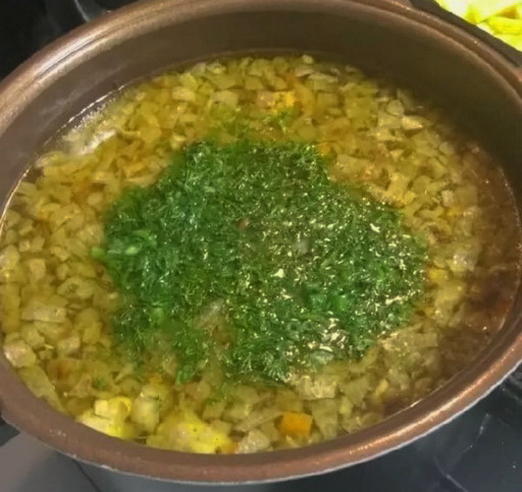 Гороховый суп в мультиварке – рецепт с беконом и зажаркой