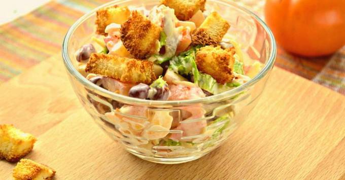 Салат с курицей, сыром, помидорами и фасолью - пошаговый рецепт с фото