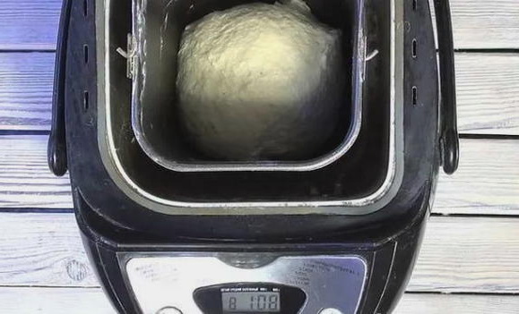 Хлеб на кефире в хлебопечке Редмонд
