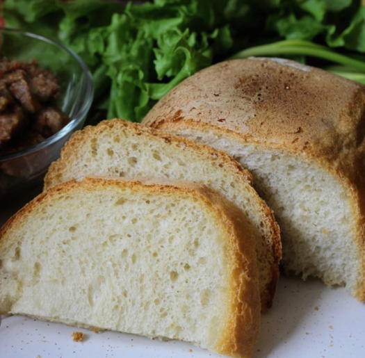 Пшеничный хлеб в хлебопечке из пшеничной муки