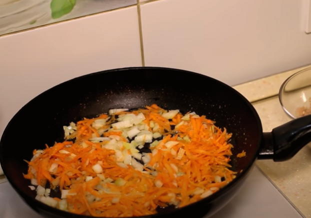 Запеканка из макарон с фаршем, яйцом и сыром в духовке