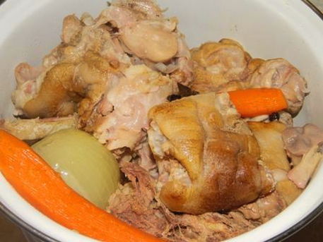 Как сварить холодец из курицы, говядины и свинины