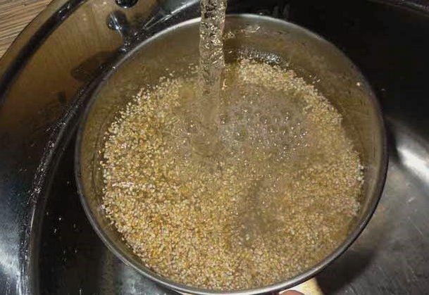 Пшеничная каша на воде в мультиварке Редмонд