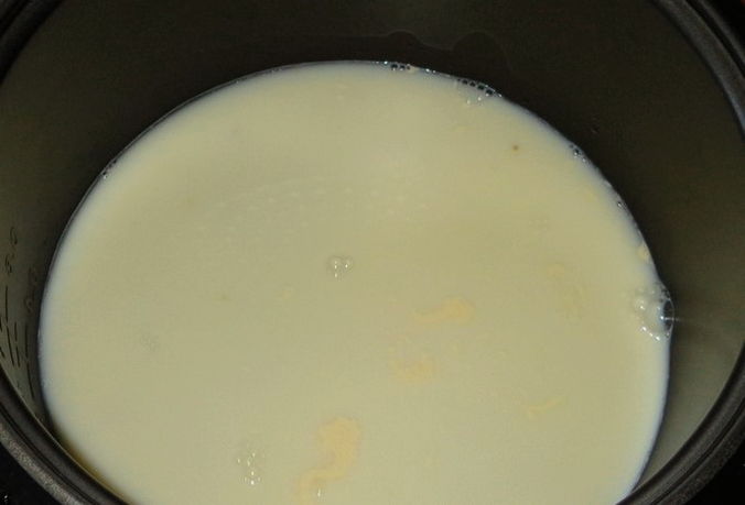 Пшеничная каша на молоке в мультиварке