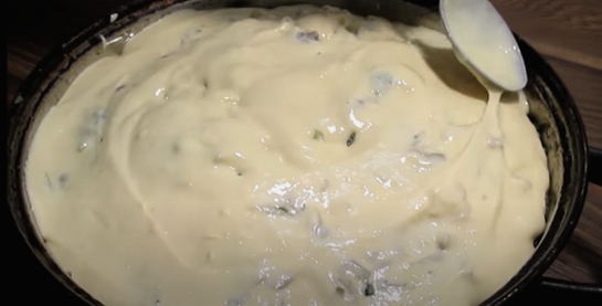 Заливной пирог на молоке с капустой и фаршем в духовке