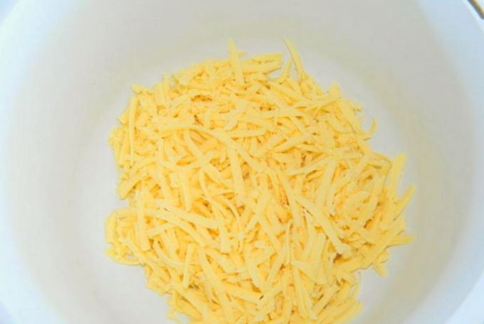 Вкусные сырные лепешки на кефире на сковороде