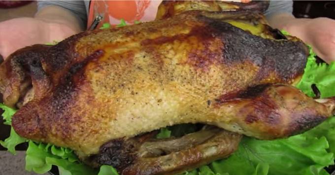 Курица с черносливом в духовке - рецепт с фото, как запечь пошагово