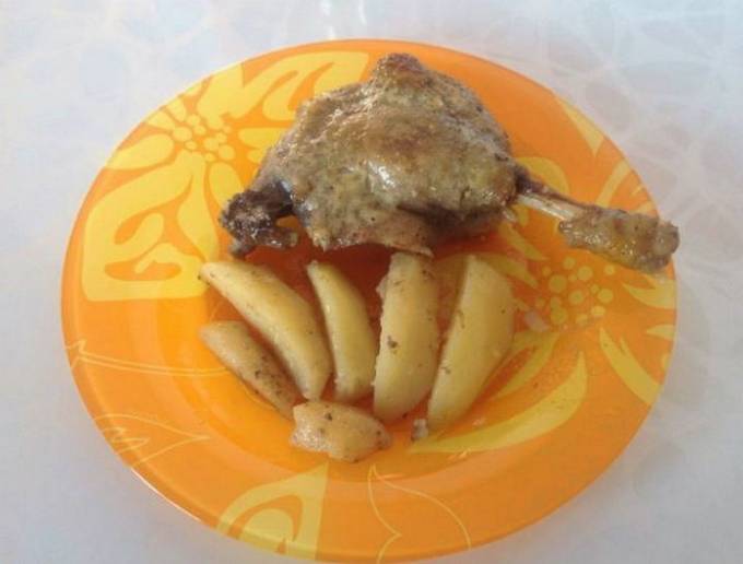 Утка с картошкой в духовке (СОЧНАЯ и МЯГКАЯ) ⭐ Пошаговый рецепт с фото как приготовить вкусно