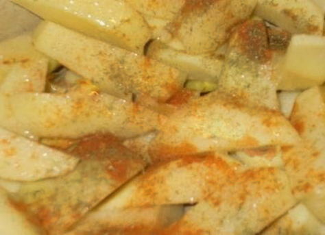 Крылышки с картошкой и сыром в духовке