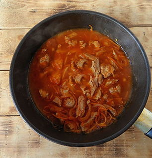 Мясо под сырным соусом - пошаговый рецепт с фото на steklorez69.ru